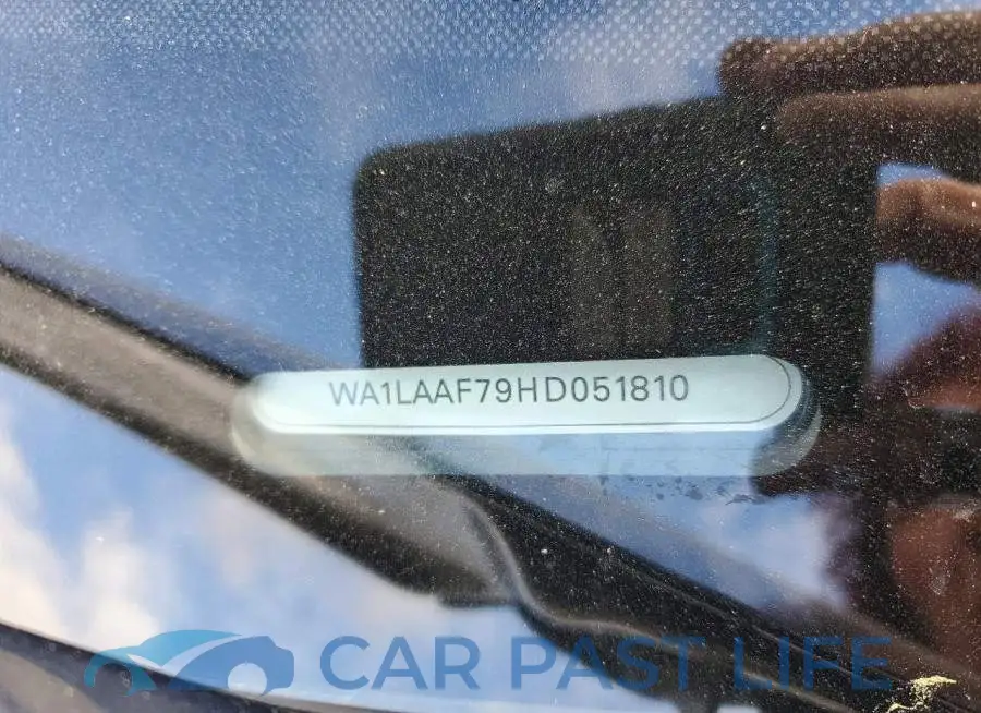 WA1LAAF79HD051810# 14