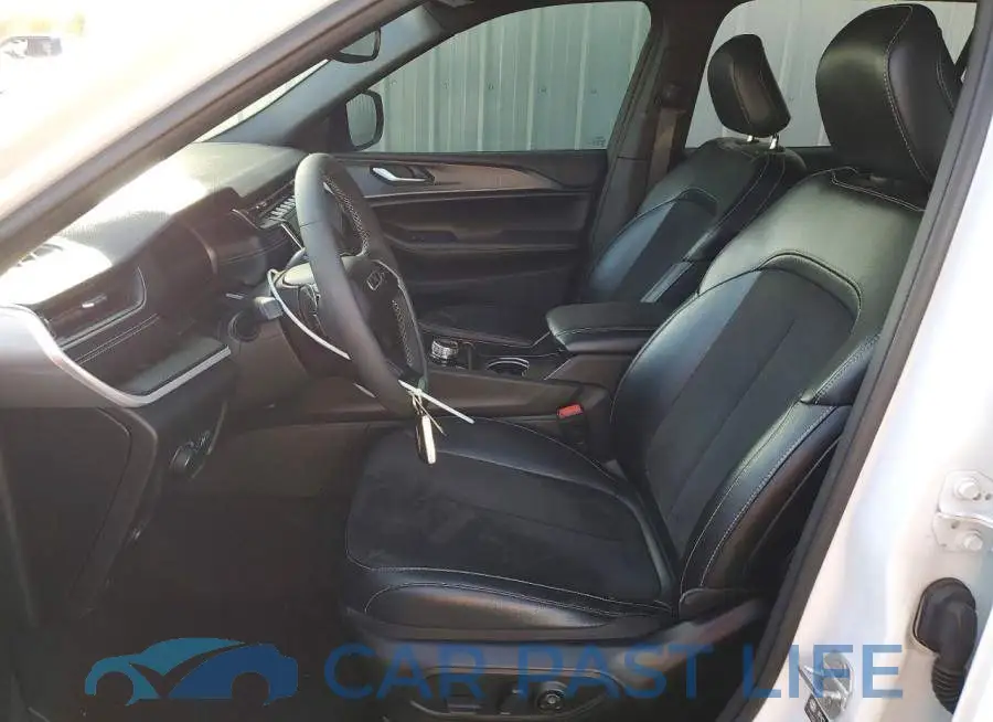 1C4RJJAG6R8940937# 7