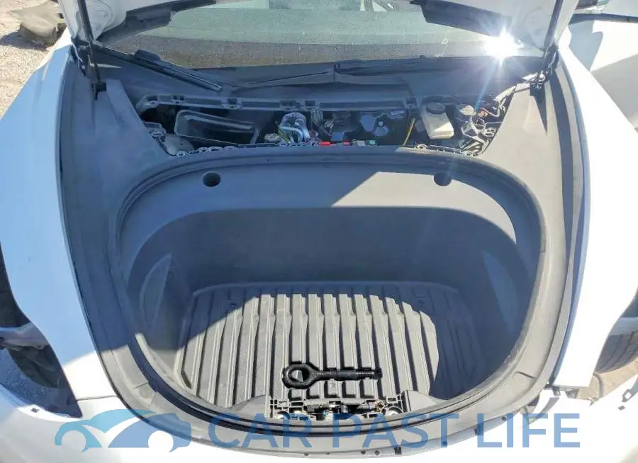 5YJ3E1EA5PF541840# 11