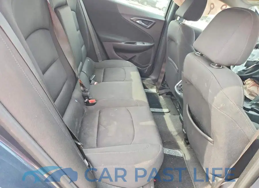 1G1ZD5ST5LF104834# 10