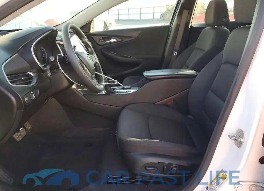1G1ZD5ST6RF203087# 7