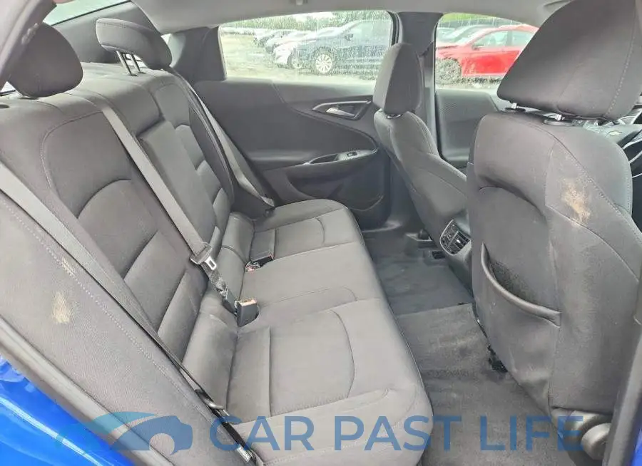 1G1ZD5ST8PF218882# 10