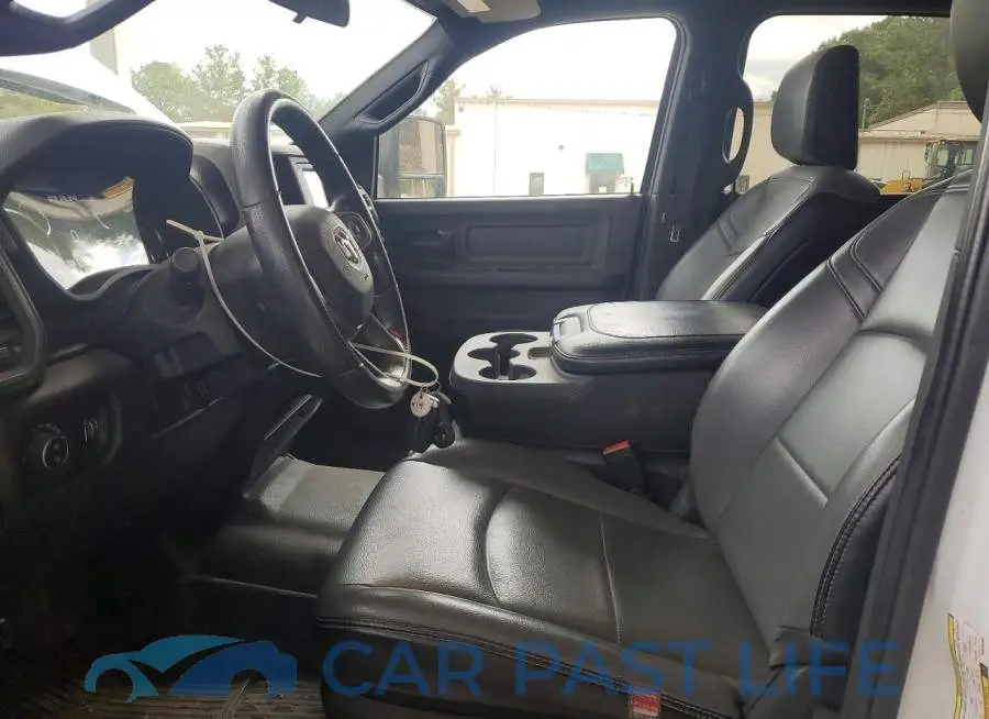 3C6UR4CJ6PG646269# 7