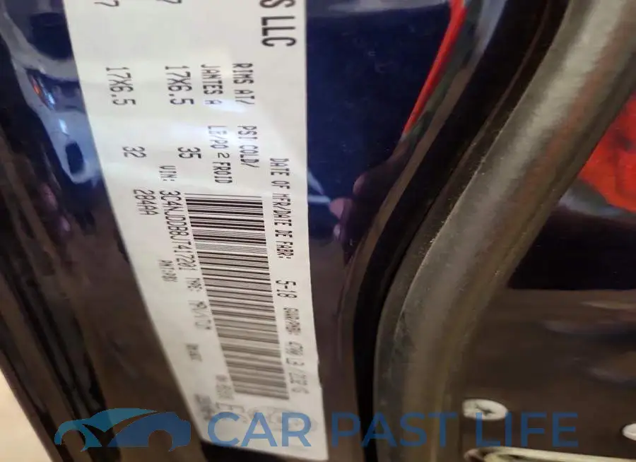 3C4NJDDB8JT417201# 13