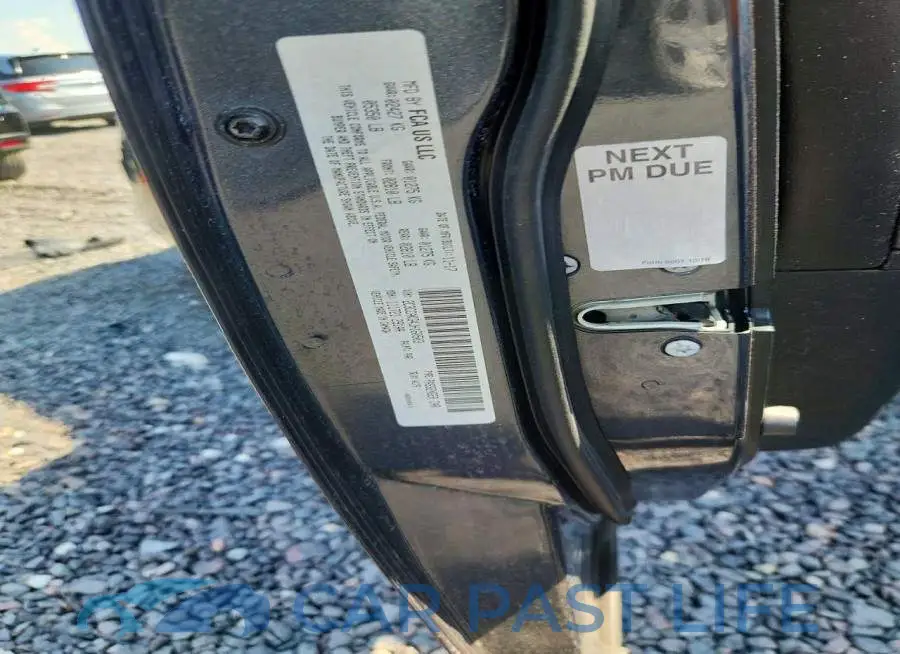 2C3CCAKG4JH160503# 12