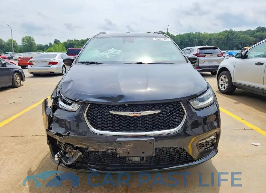 2C4RC1BG9NR128734# 5