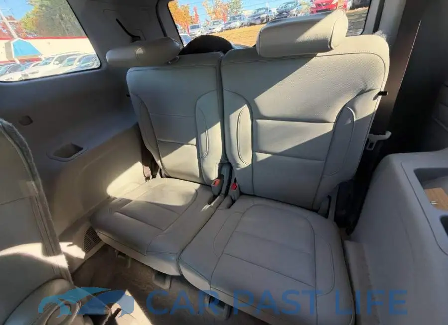 1GKKNMLS5KZ240372# 11