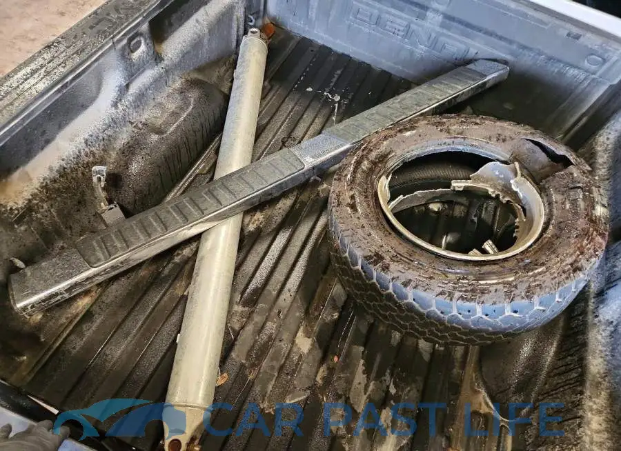 1GT12SEY4KF102071# 12