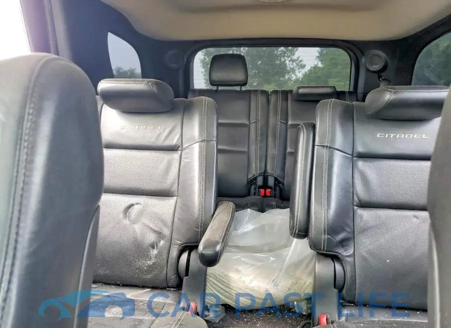 1C4RDJEG4JC213685# 10