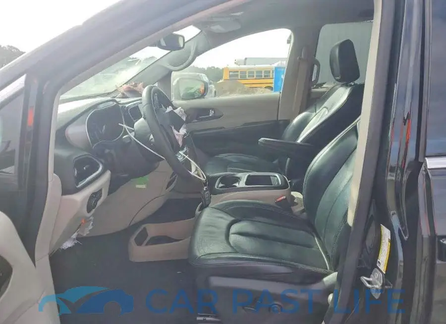 2C4RC1BG1NR218038# 7