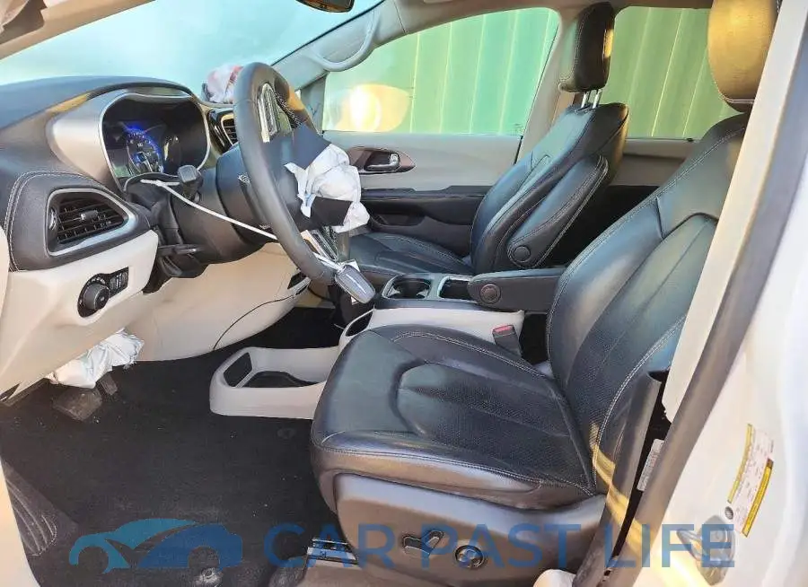 2C4RC1BG8NR106918# 7