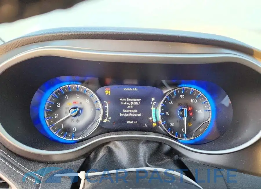 2C4RC1BG8NR106918# 9