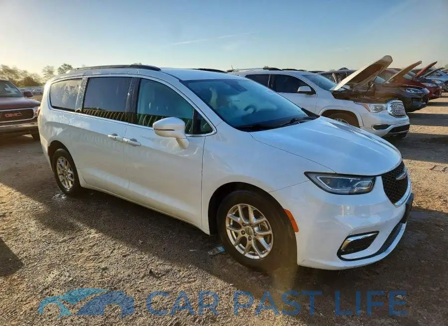 2C4RC1BG8NR106918# 4