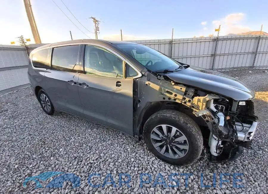 2C4RC1L70NR184172# 4