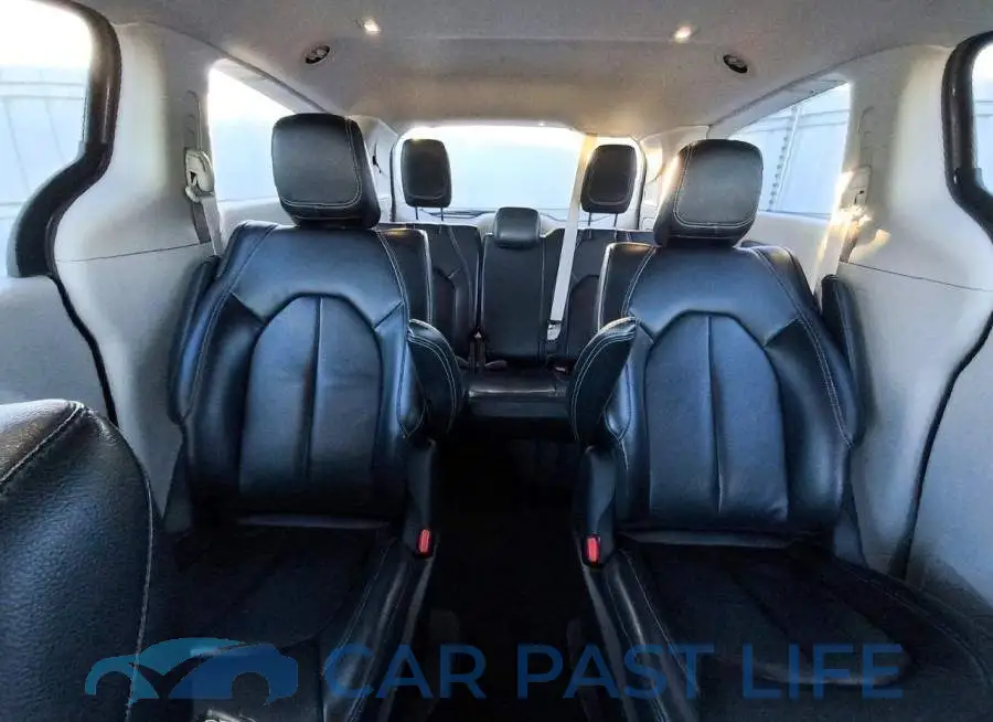 2C4RC1L70NR184172# 10