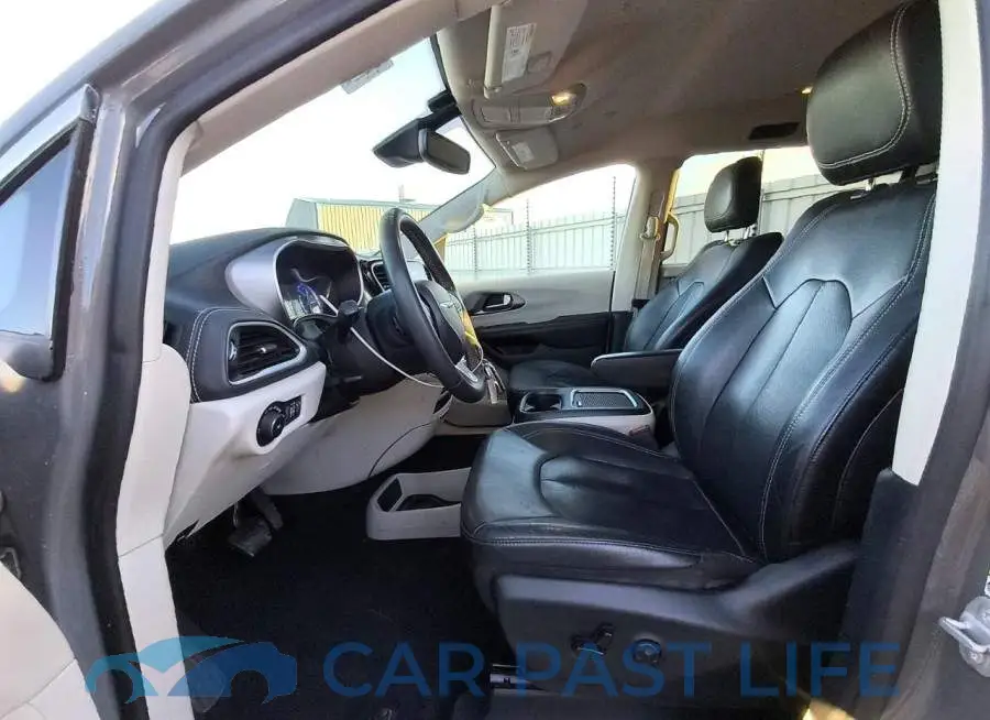 2C4RC1L70NR184172# 7