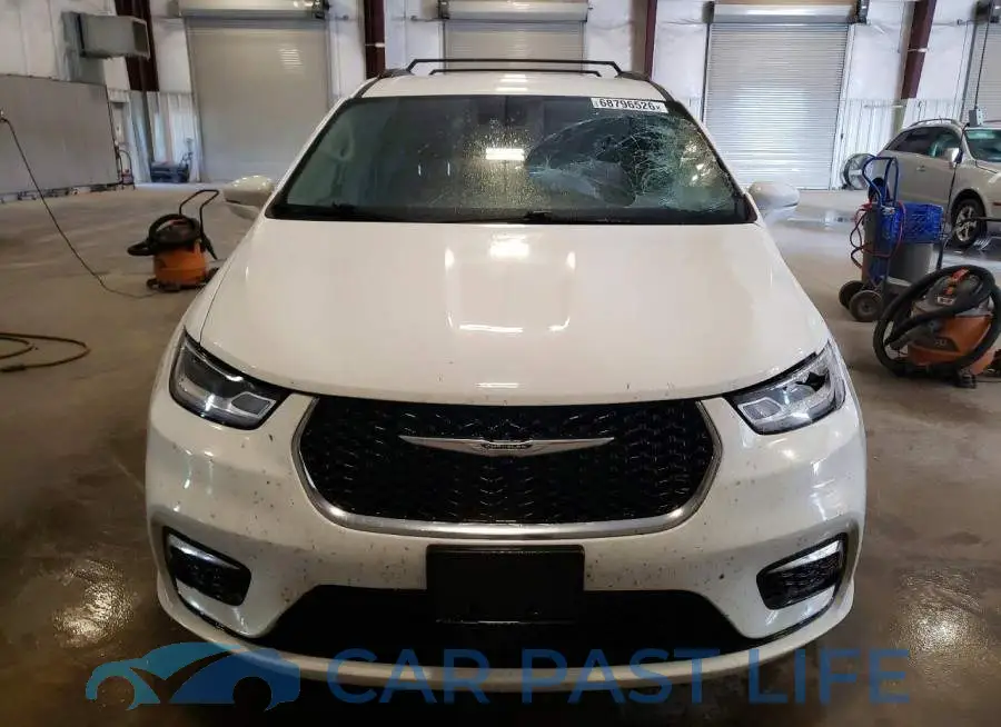2C4RC1BG5NR109744# 5