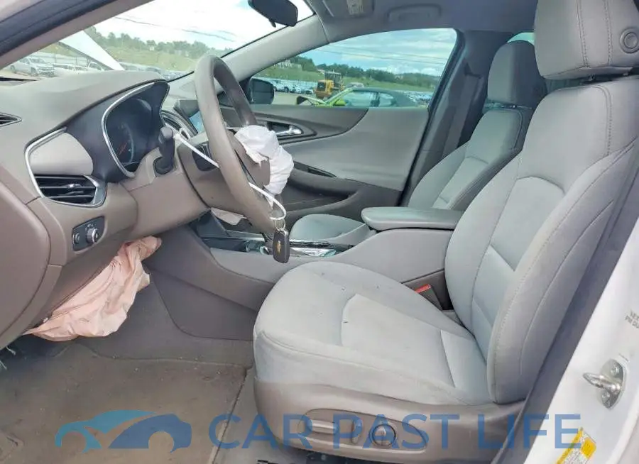 1G1ZD5ST9KF149502# 7