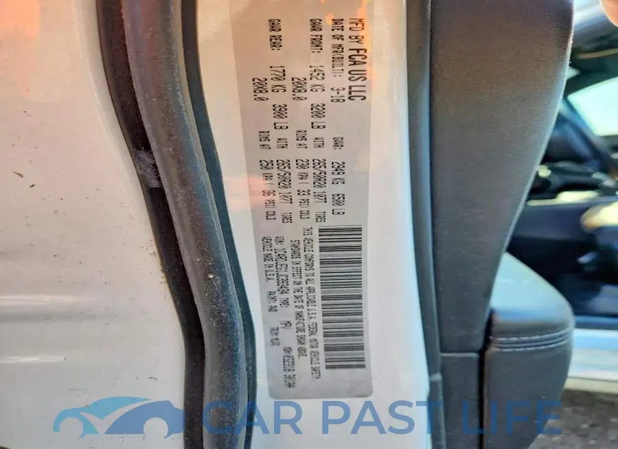 1C4RDJEG1JC393434# 13