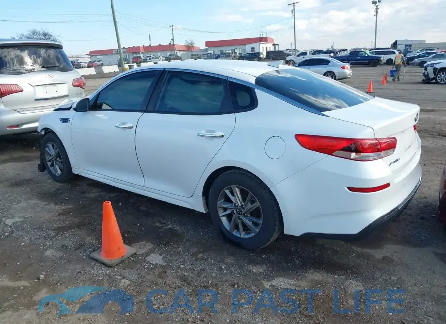 5XXGT4L33KG328825# 3