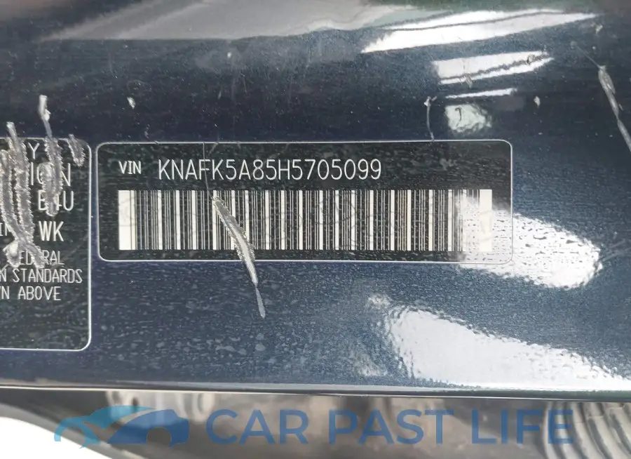 KNAFK5A85H5705099# 9