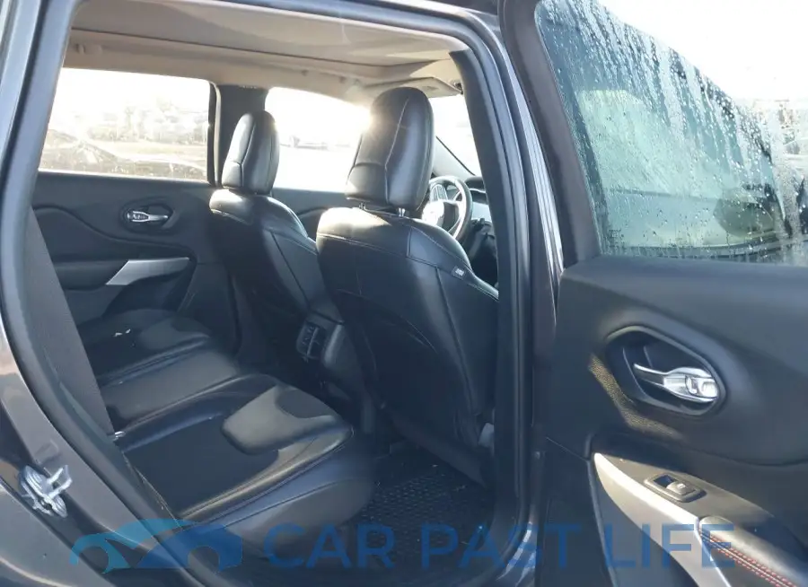 1C4PJMBS2HW615871# 8