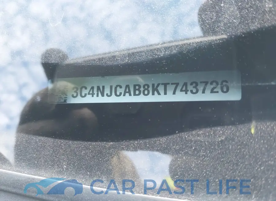 3C4NJCAB8KT743726# 9