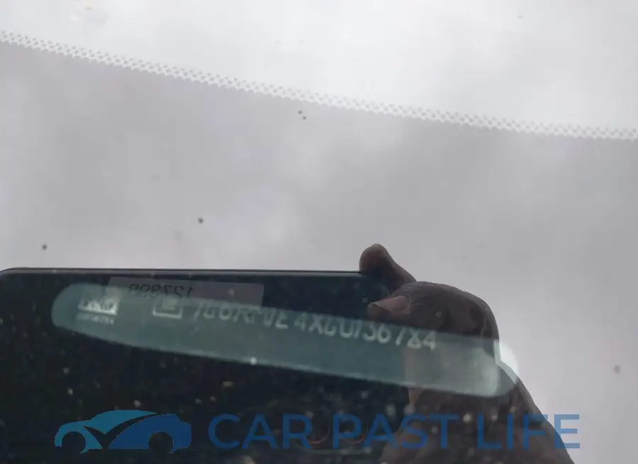 1G6RM1E4XGU136784# 9