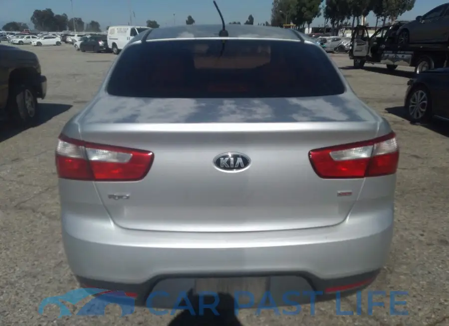 KNADM4A33E6333509# 17