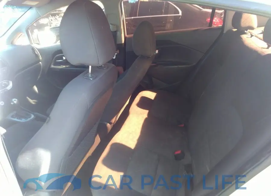 KNADM4A33E6333509# 8