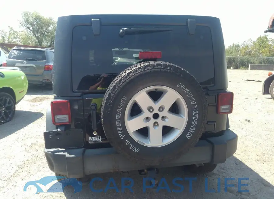 1C4BJWDG3GL129780# 16