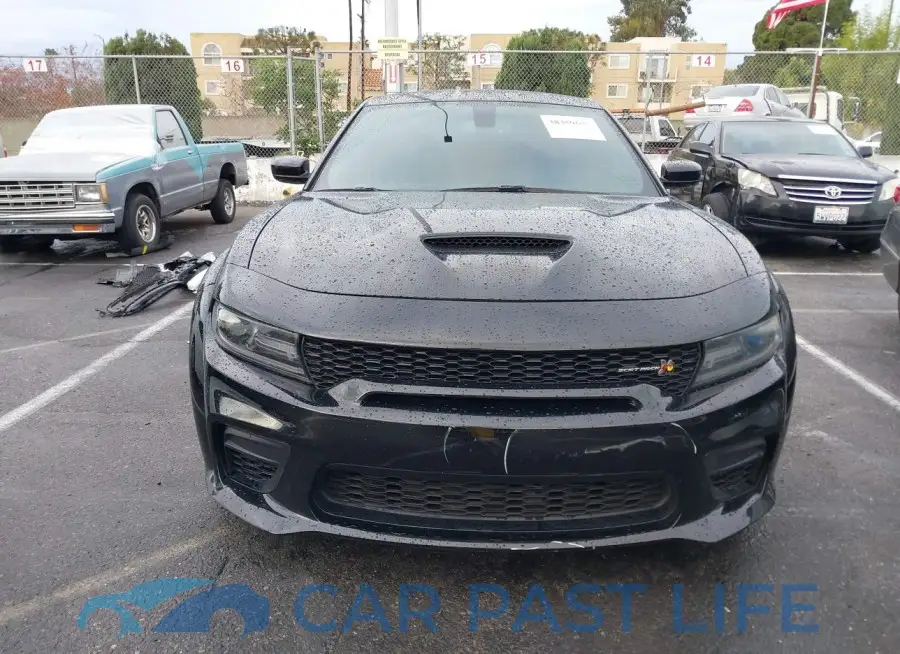2C3CDXGJ8MH565112# 13