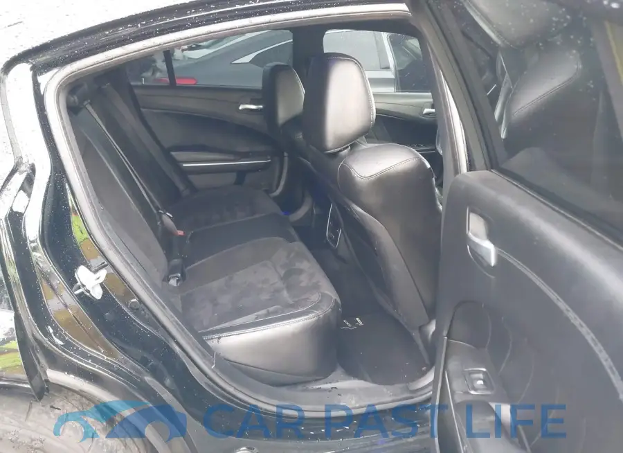 2C3CDXGJ8MH565112# 8
