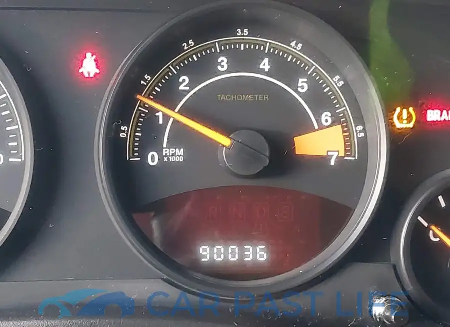 1C4NJPBBXGD562470# 16