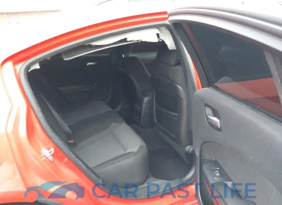 2C3CDXCT6HH660684# 8