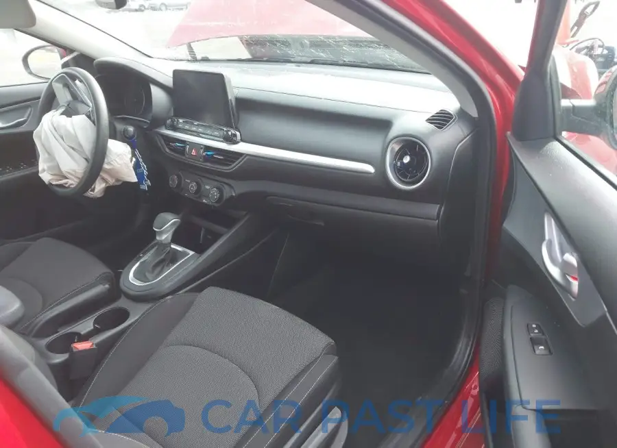 3KPF24AD8PE565059# 5