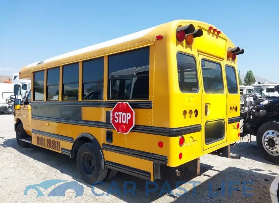 1FDFE4FS6GDC07566# 3