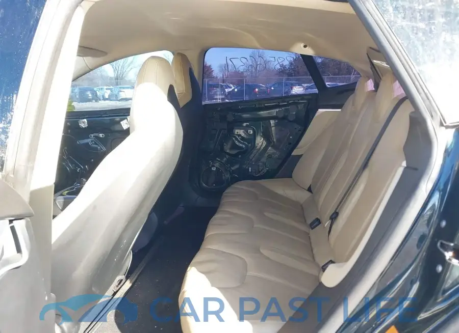 5YJSA1S13EFP46744# 8