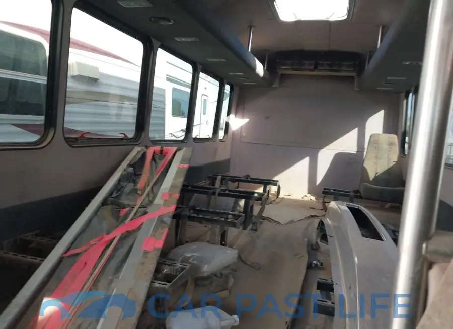 1FDFE4FS9GDC23597# 13