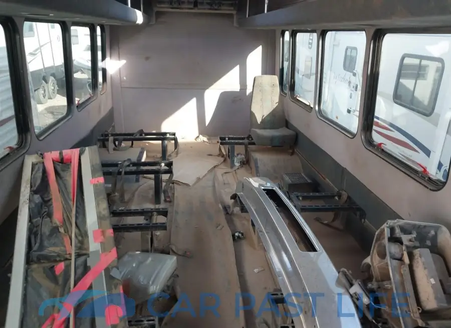 1FDFE4FS9GDC23597# 7