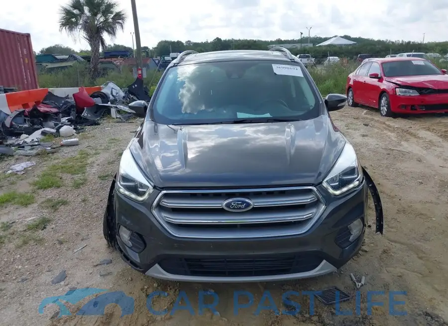 1FMCU9J97HUA37713# 12