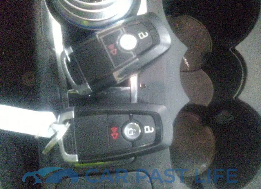 1FMCU0G60LUA27350# 11