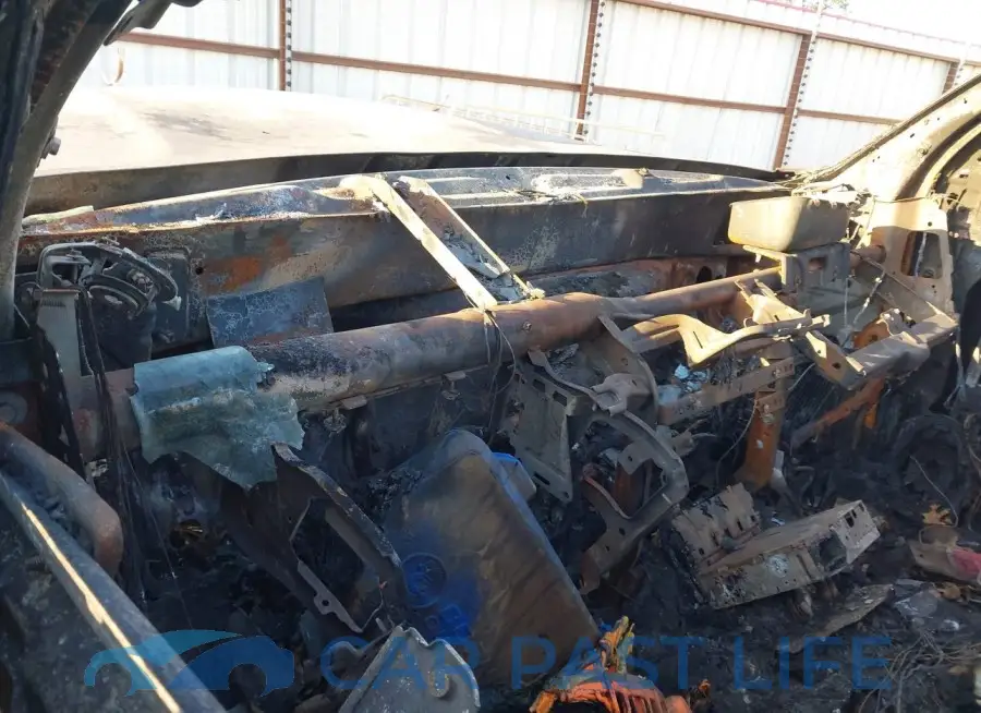 3C6UR5HL6EG110855# 7