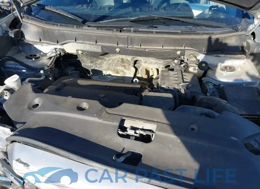 JA4AP3AW5JU014338# 10