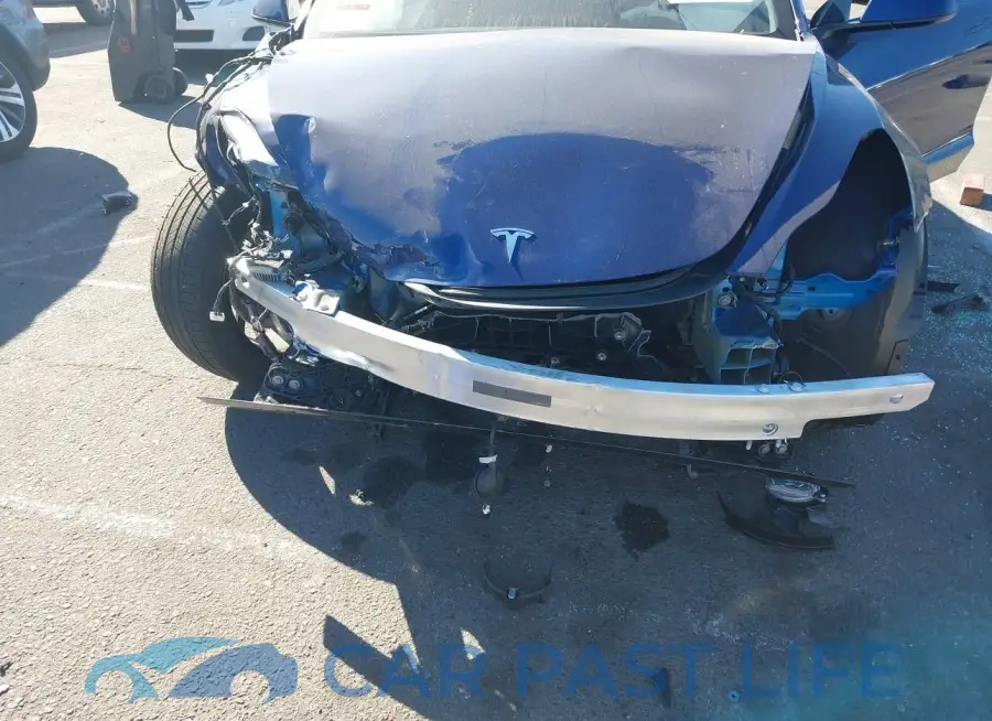 5YJ3E1EAXPF611509# 6