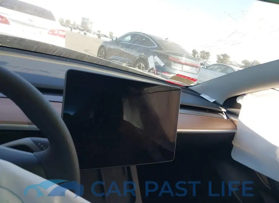 5YJ3E1EAXPF611509# 16