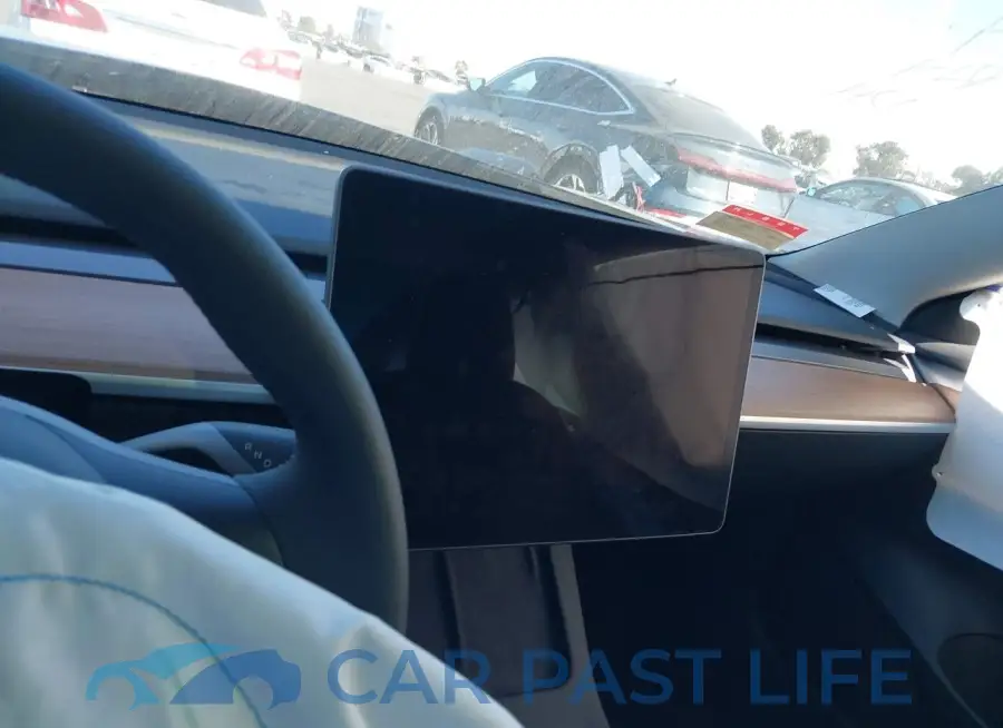 5YJ3E1EAXPF611509# 7