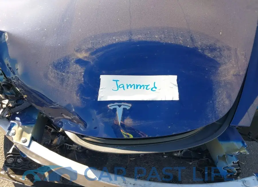 5YJ3E1EAXPF611509# 10