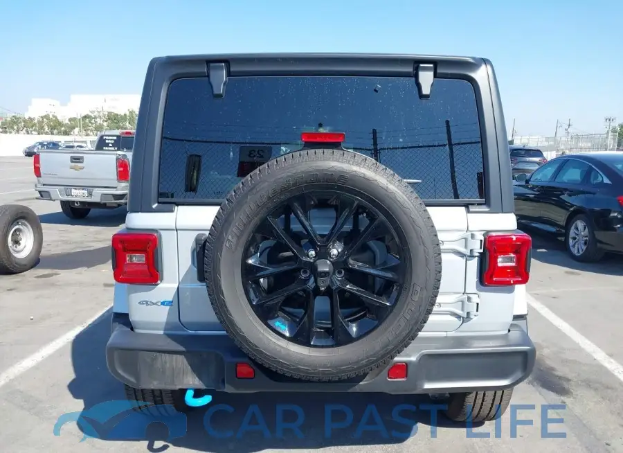 1C4JJXP68PW561705# 17