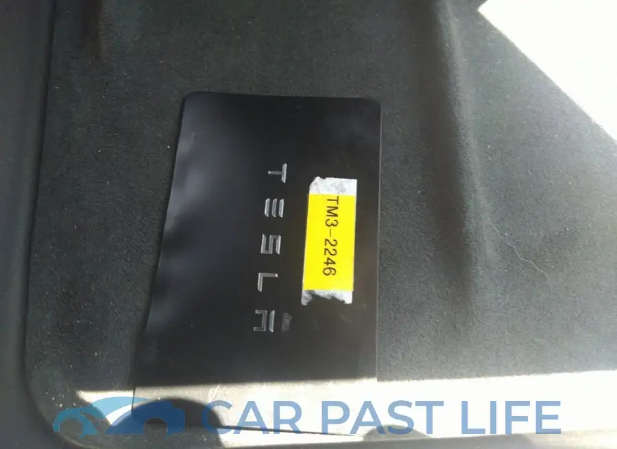 5YJ3E1EB6PF415205# 10
